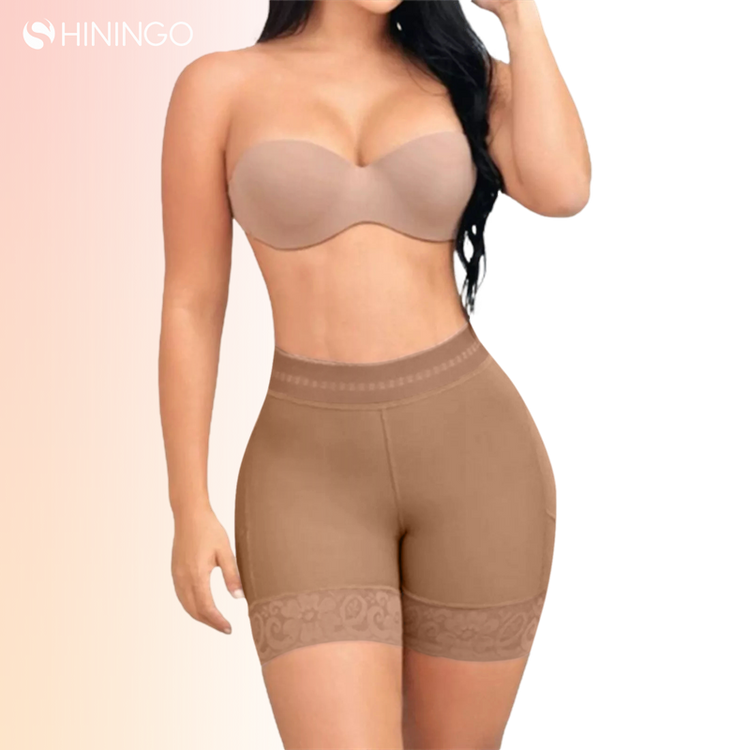 Panty faja levanta cola en color beige con compresión media-alta y encaje siliconado para moldear y definir la figura femenina.