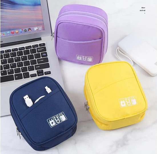 ORGANIZADOR DE CABLES, USB Y BATERIA